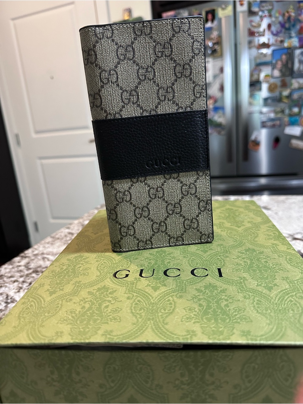 Gucci Beige GG Supreme Canvas Continental Card Wallet with Black Leather Band